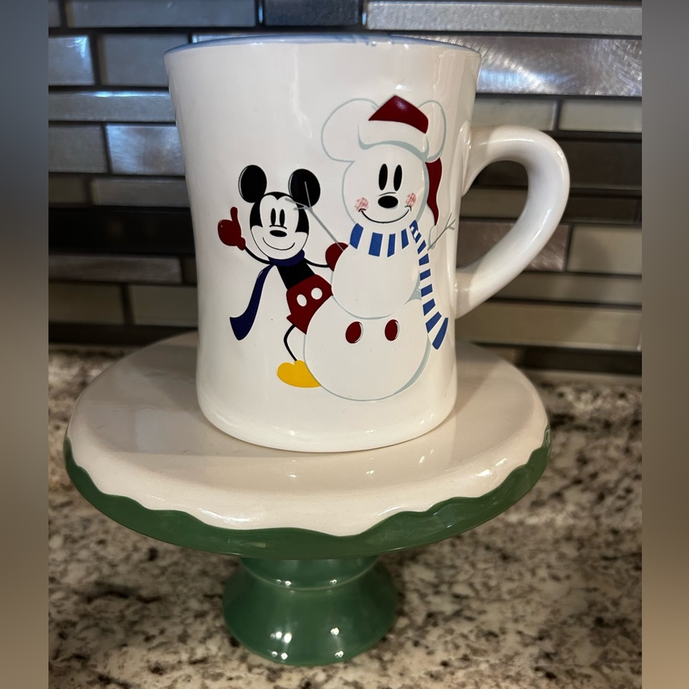 NWT Disney Mickey Mouse Snowman Coffee/Tea/Cocoa Mug, Snowflakes, White & Blue